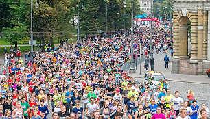 „Corny moksleivių ir studentų bėgimas“ Vilniaus maratone