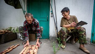 I&scaron; karo &scaron;iuk&scaron;lių vietiniai gamina buities reikmenis