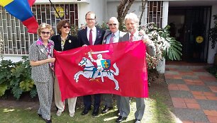 Barbara Rimgaila, L. Grigaliūnas de Didžiulis, M. Beke&scaron;ius, E. Durana Concha, Antanas Mockus.