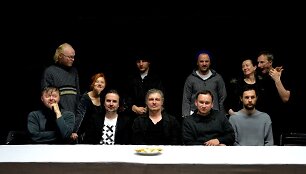 Oskaro Kor&scaron;unovo spektaklio &bdquo;Dugne&ldquo; užkulisiai