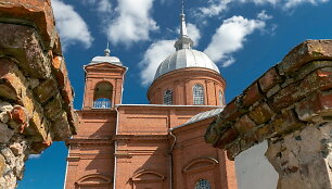 Senoji Utenos Kristaus Žengimo į dangų bažnyčia