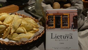 Apie Lietuvą i&scaron;leista knyga japonų kalba