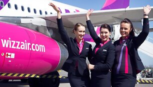 &bdquo;Wizz Air&ldquo; skrydžių palydovės 