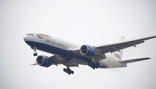 Dėl technikų aplaidumo ore užsidegė "British Airways" kompanijos lėktuvas.