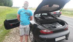 Įtariamasis ir jo automobilis
