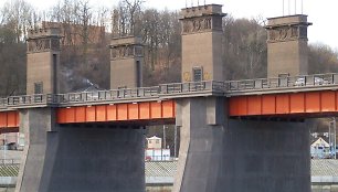 Kauno meras A. Kupčinskas: „Sovietinė simbolika nuo Vytauto Didžiojo tilto bus išrauta su šaknimis“