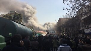 Irane sugriuvęs seniausias Teherano daugiaauk&scaron;tis