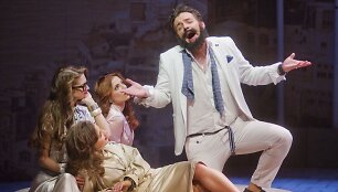 Opera &bdquo;Visos jos tokios&ldquo;