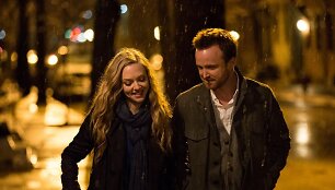 Amanda Seyfried ir Aaronas Paulas filme &bdquo;I&scaron;mokyk mane mylėti&ldquo;
