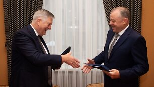 Rimantas Benetis ir Juozas Kriaučiūnas / LSMU nuotr.