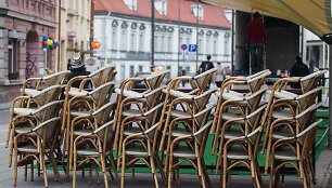 Lauko kavinių sezono pradžia Vilniuje.