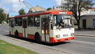 &bdquo;Vilniaus vie&scaron;ojo transporto&ldquo; skolos turėtų sumažėti pardavus pastatus Valakampiuose.