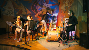 Grupės „Vera Primavera“ koncerte – Mindaugo Jankausko pasirodymas