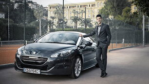 Novakas Džokovičius ir &bdquo;Peugeot&ldquo; 