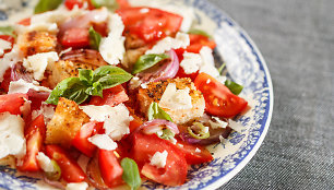 „Panzanella“ salotos