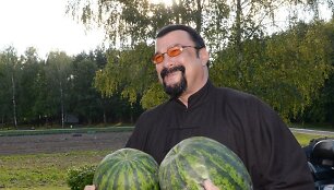 Holivudo žvaigždė vie&scaron;ėjo Baltarusijoje