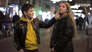 Socialinis eksperimentas parodė, kaip elgiasi berniukai, kai jų papra&scaron;oma trenkti mergaitei