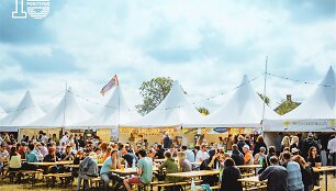 &bdquo;Positivus&ldquo; maisto tiekėjų zona / Festivalio organizatorių nuotr.
