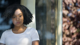 Amandla Sandberg filme &bdquo;Man esi viskas&ldquo;