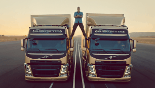 „Volvo trucks“ su Jeanu Claude'u Van Damme'u reklama