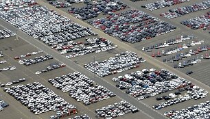 Eksportui paruo&scaron;ti nauji automobiliai