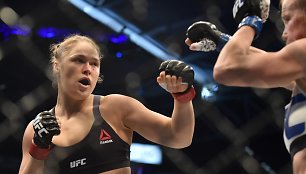 Ronda Rousey – Holly Holm