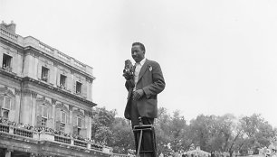 Garsus JAV fotožurnalistas Gordonas Parksas Frankreiche