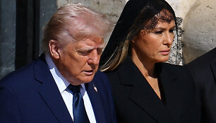 Donaldas Trumpas ir jo žmona Melania / Reuters