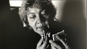 Kadras i&scaron; filmo &bdquo;Anny&ldquo;