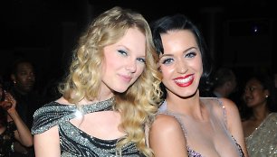 Taylor Swift ir Katy Perry 2009-aisiais