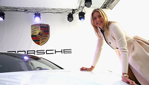 Maria Sharapova ir jos &bdquo;Porsche Panamera GTS&ldquo;