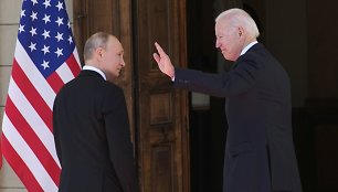 Vladimiras Putinas ir Joe Bidenas Ženevoje
