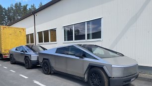 Lietuvoje sulaikyti „Tesla Cybertruck“