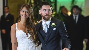 Antonellas Roccuzzo ir Lionelis Messi