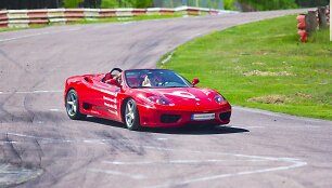 &bdquo;Ferrari F360&ldquo; Kačerginės &bdquo;Nemuno žiede&ldquo;
