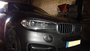 Marijampolėje, Sasnavos g. garaže rasti pavogti BMW automobiliai