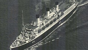 1945 m. vasario 1 d. dvi sovietinės torpedos nepataikė į lainerį &bdquo;Cap Arcona&ldquo;, kuriuo plaukė 9 300 žmonių