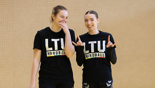 Lietuvos moterų rankinio rinktinė rengiasi mačui su Ispanija