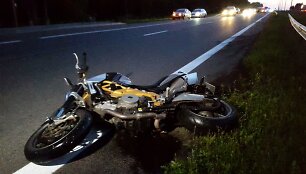 Motociklas po avarijos Vilniuje