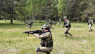 Lietuvos kariuomenės mokykloje baigėsi kursas Ukrainos kariams