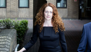 Rebekah Brooks apkaltinta telefoniniu šnipinėjimu