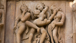 Khadžuraho šventyklos erotikos elementas.