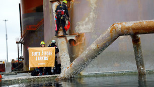 Arktyje „Greenpeace“ aktyvistai užlipo ant norvegų naftos gavybos platformos