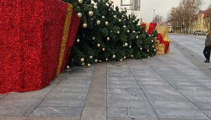 Nuvirto Marijampolės Kalėdų eglė