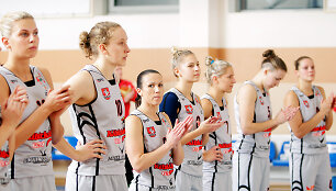 &bdquo;Kibirk&scaron;ties&ldquo; krep&scaron;ininkės