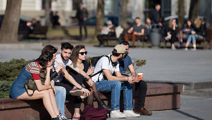 Praeiviai: vieni išsiilgę vasaros, kitus ji užklupo netikėtai