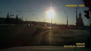 Vasario 15 dieną Čeliabinske nukrito meteoritas