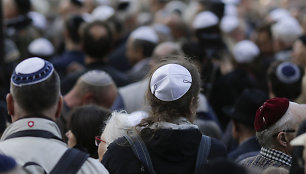 Antisemitizmą smerkianti demonstracija Berlyne