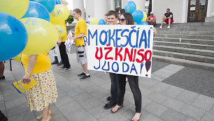 Liberalcentristai laisvės nuo mokesčių dieną minėjo be tradicinio akmens