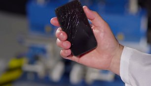 Gorilla Glass 4 stiklas turėtų būti gerokai atsparesnis